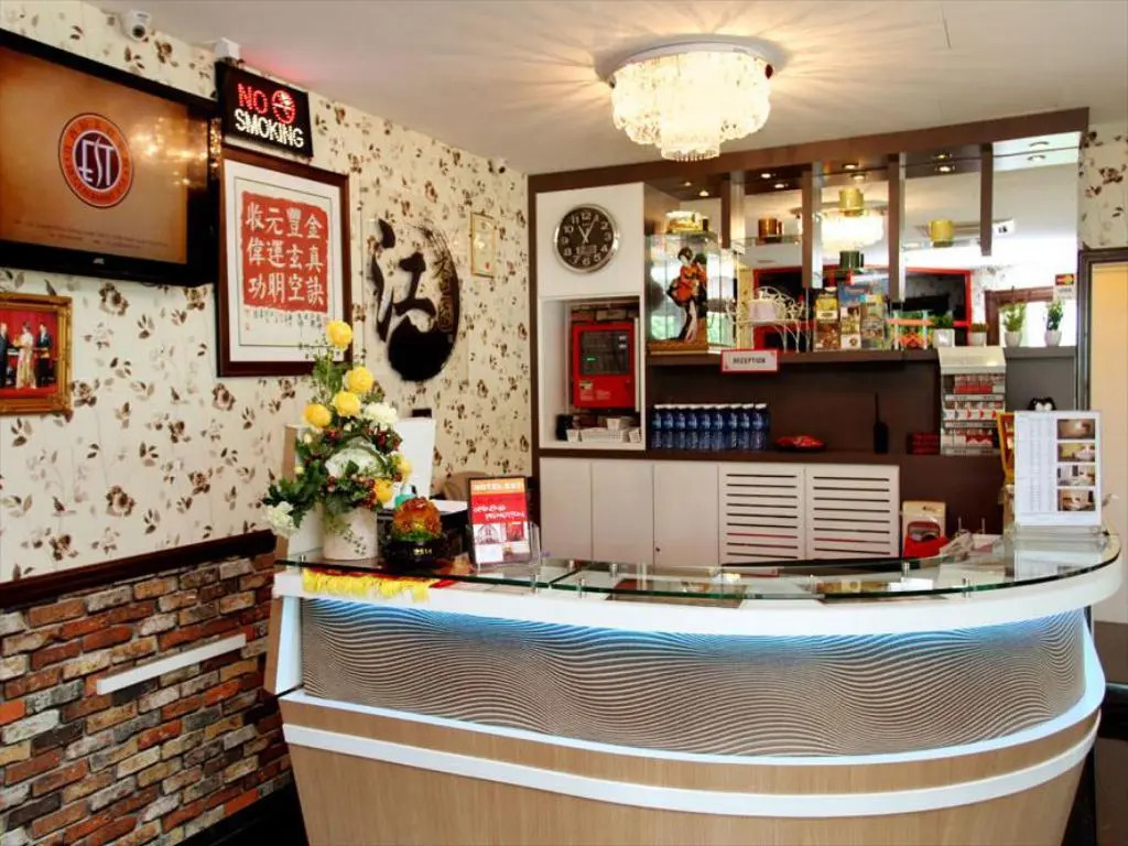 Hotel EST Penang