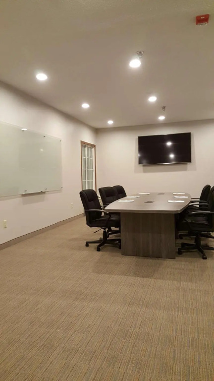 Country Inn & Suites by Radisson, Elk River, MN
