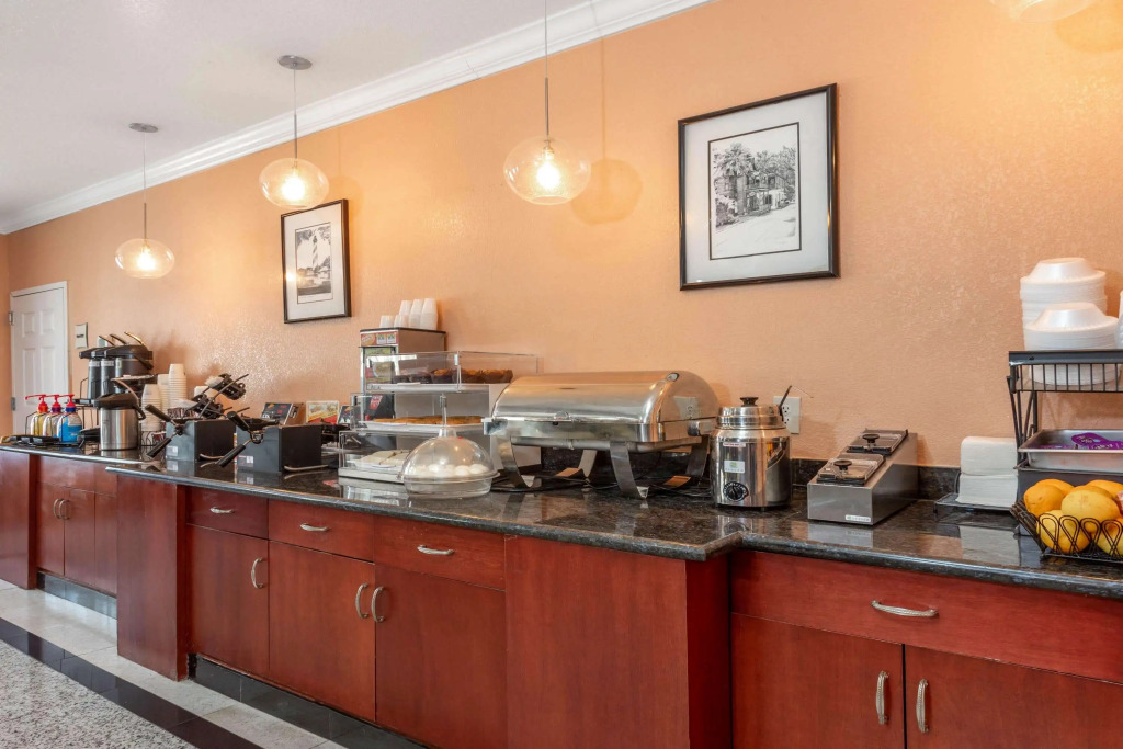 La Quinta Inn & Suites by Wyndham St. Augustine
