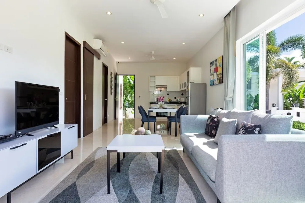 Tropical Stay at 2BR Pool Villa Greens 8