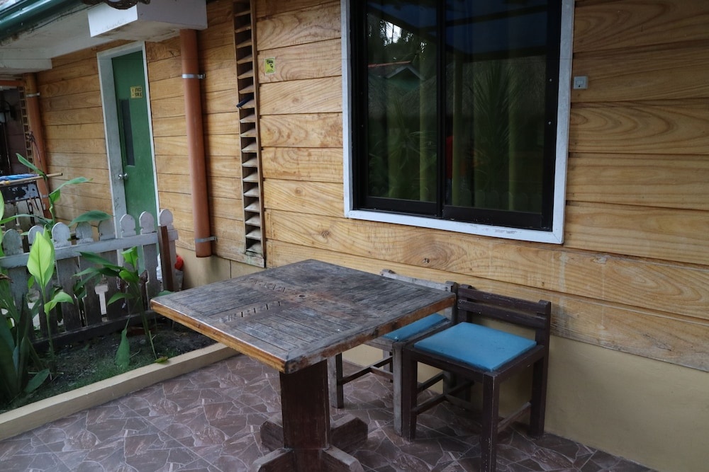Dubay Panglao Beachfront Resort