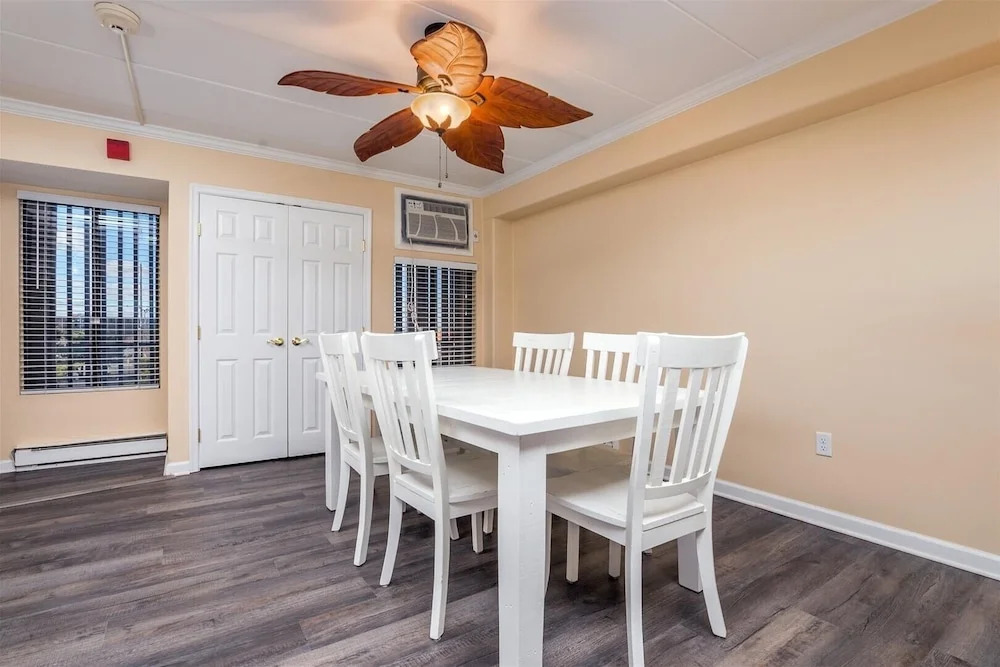 High Point South 1c 2 Bedroom Condo by RedAwning