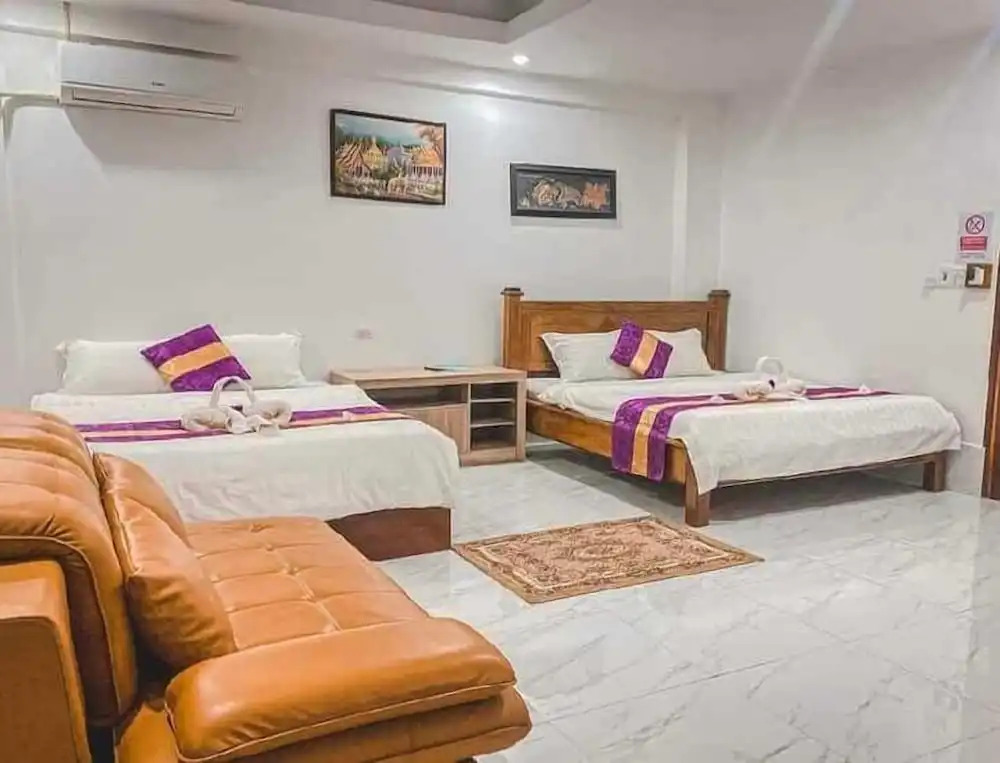 NuttyPhoy Hotel