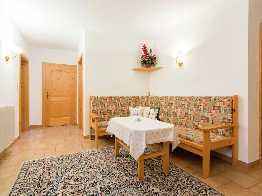 Contemporary Apartment in Kampl near Ski Area