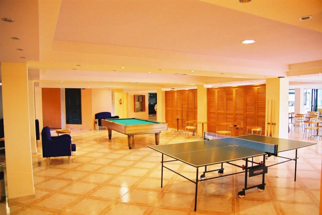 Atrium Hotel
