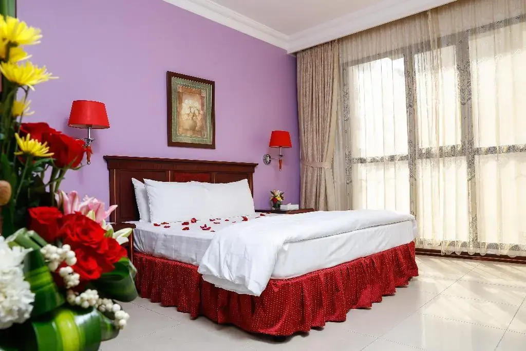 Taj Plaza Hotel