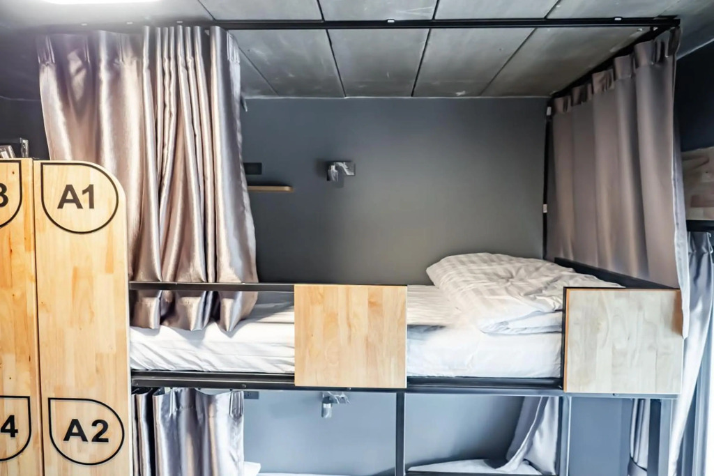 Ray Coffee Bar & Hostel - Adults Only