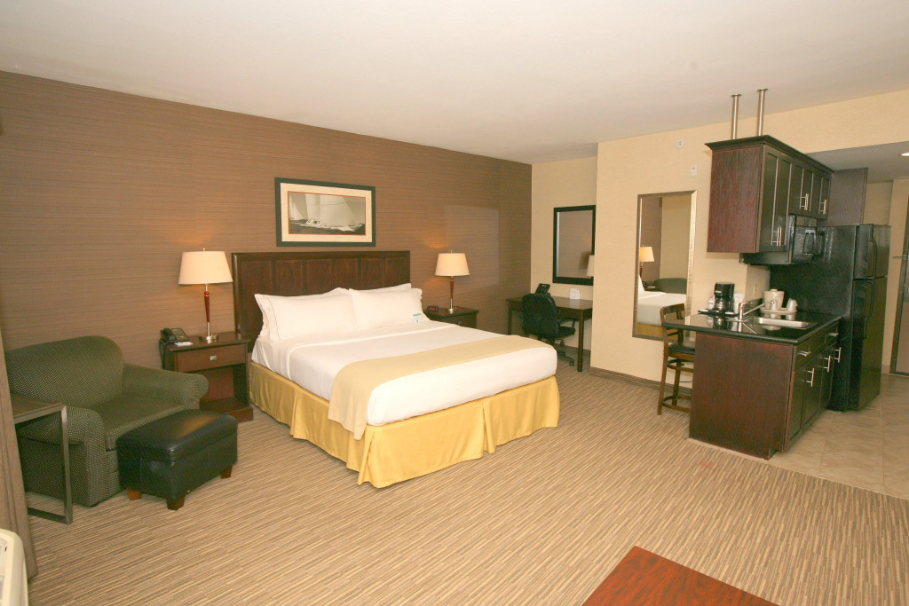 Holiday Inn Express San Diego South - Chula Vista by IHG