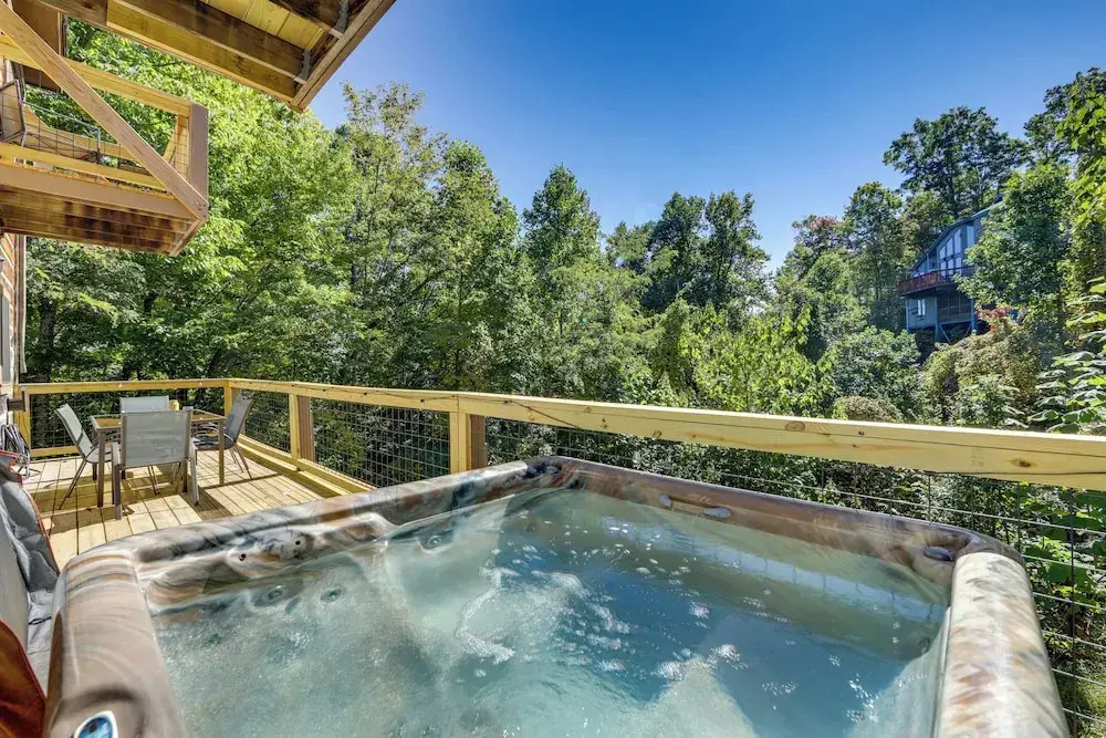 Pet-friendly Gatlinburg Retreat w/ Community Perks