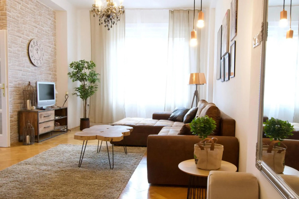 Standard Apartment by Hi5 - Madách