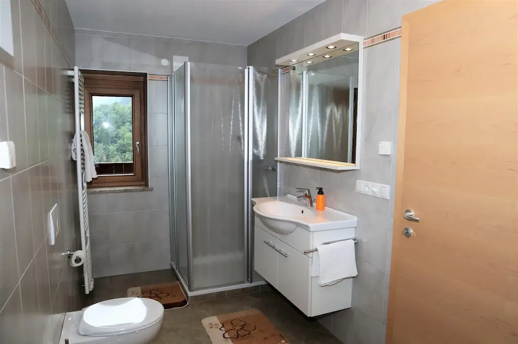 Cosy apartment in the middle of the largest wildlife park in South Tyrol