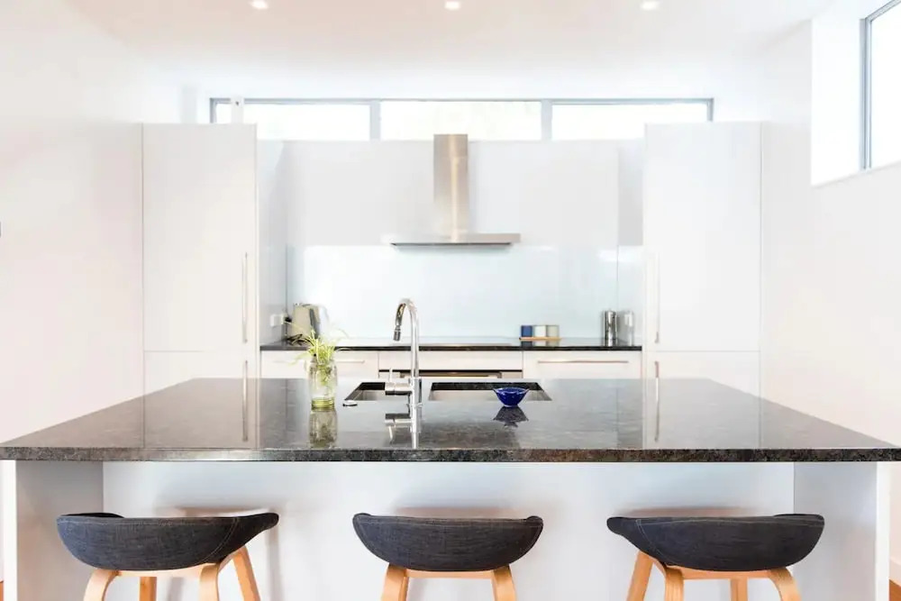 Luxury 4 Bedroom Home With Private Cinema
