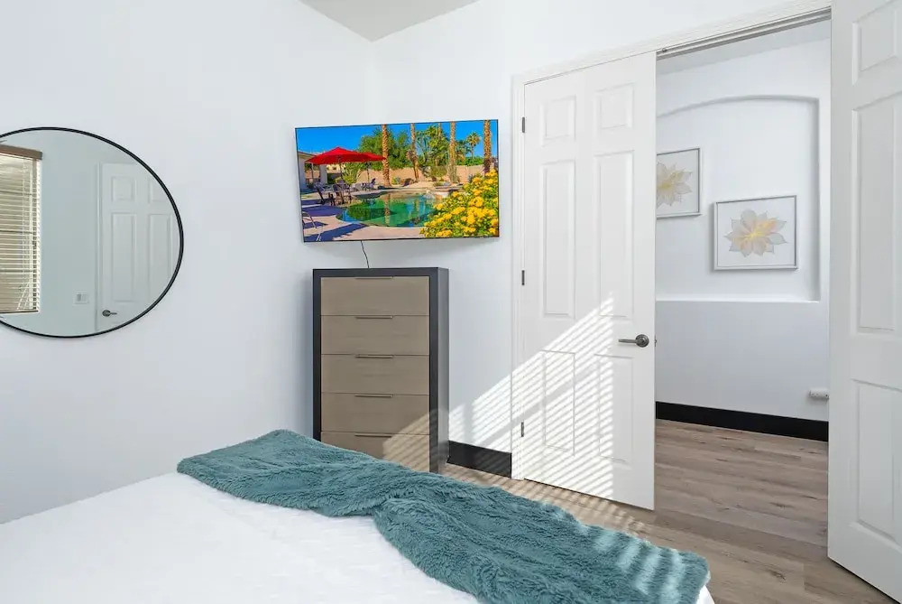 Private Home w Pool & Spa Family Friendly