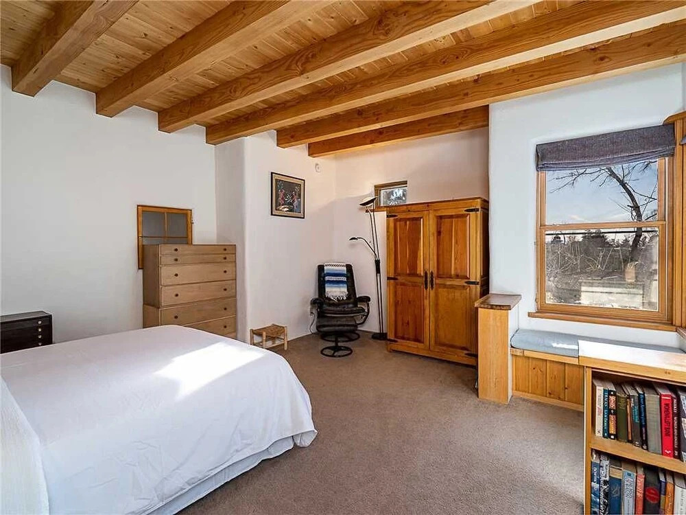 Sun Mountain View, 2 Bedrooms, Fireplace, Balcony, Sleeps 6