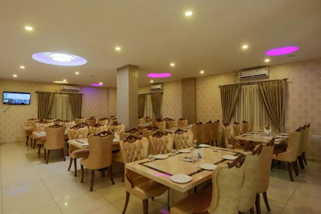 Premier Suites Business Hotel