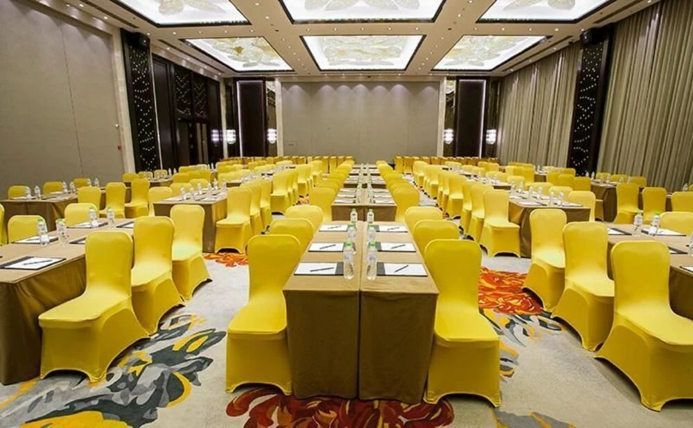 Rich Hotel