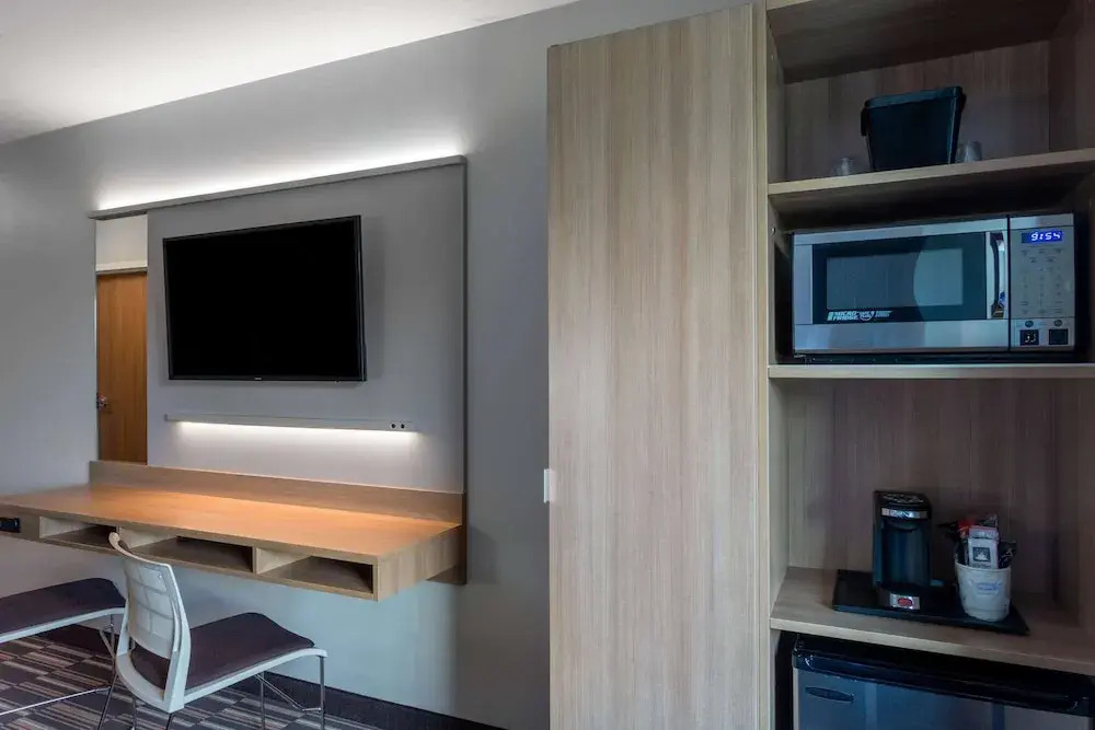 Microtel Inn & Suites by Wyndham Amsterdam NY