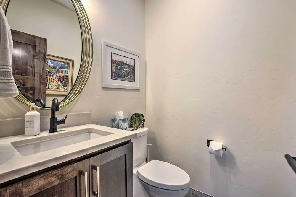 Breck Cabin w/ Hot Tub ~ 2 Mi to Main Street!