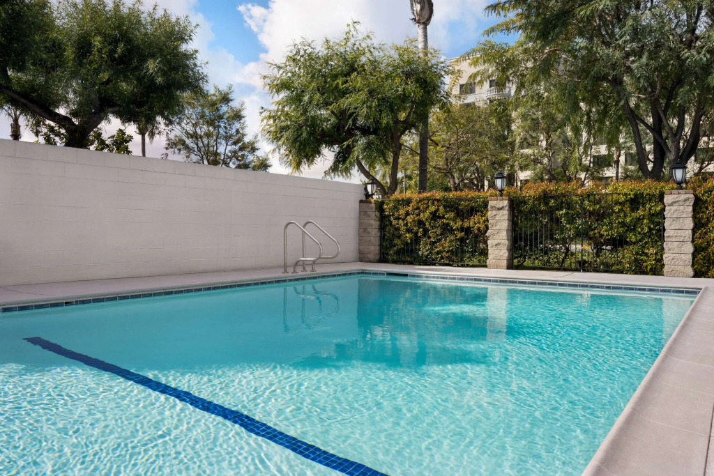 Ramada by Wyndham Anaheim Convention Center
