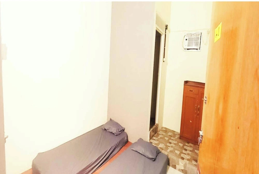 Hotel O near Ahmad Yani International