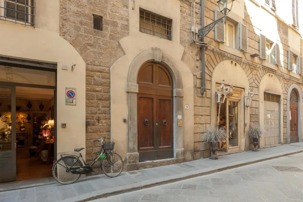 Santo Spirito Venti - Design Rooms in Florence near Ponte Vecchio & Palazzo Pitti