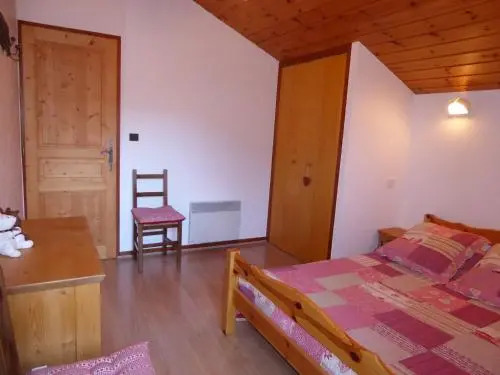 Duplex ensoleillé à Champagny-en-Vanoise - Balcon et terrasse - Proche commerces et télécabine - FR-1-464-1