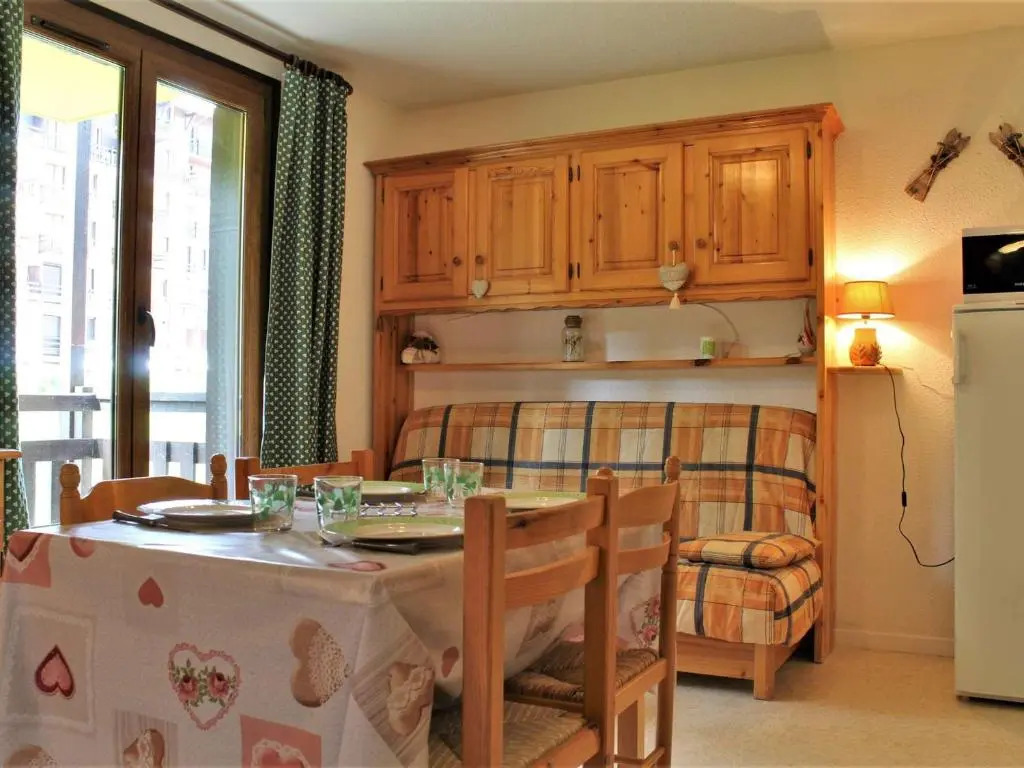 Appartement Risoul, 1 pièce, 5 personnes - FR-1-330-531
