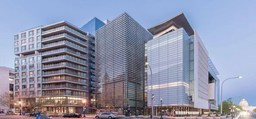 Global Luxury Suites at the National Mall