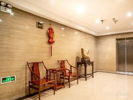 Huajiadi • Runkai Holiday Hotel (Taierzhuang Ancient City Scenic Area)