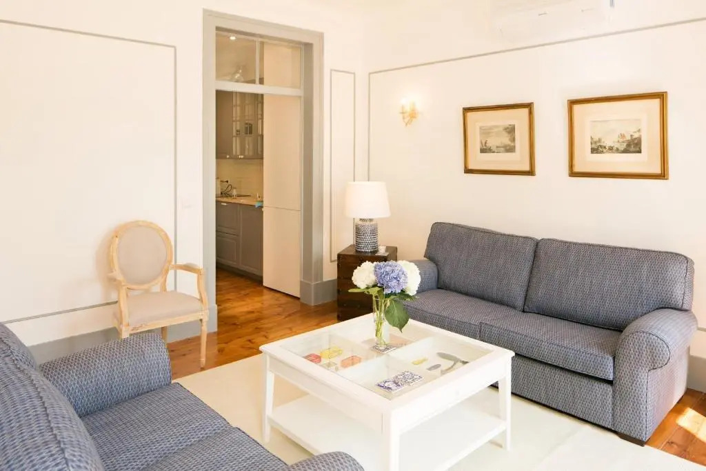 Classic and Super Central Apartment 20 by Lisbonne Collection