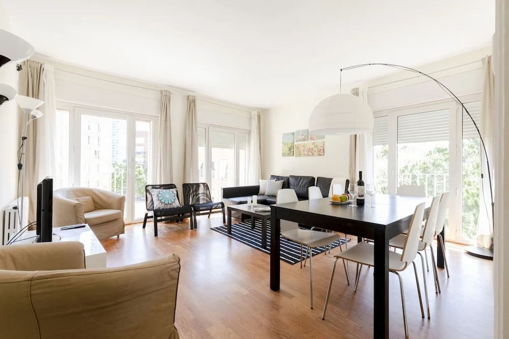 AB Olympic Village Beach Apartment