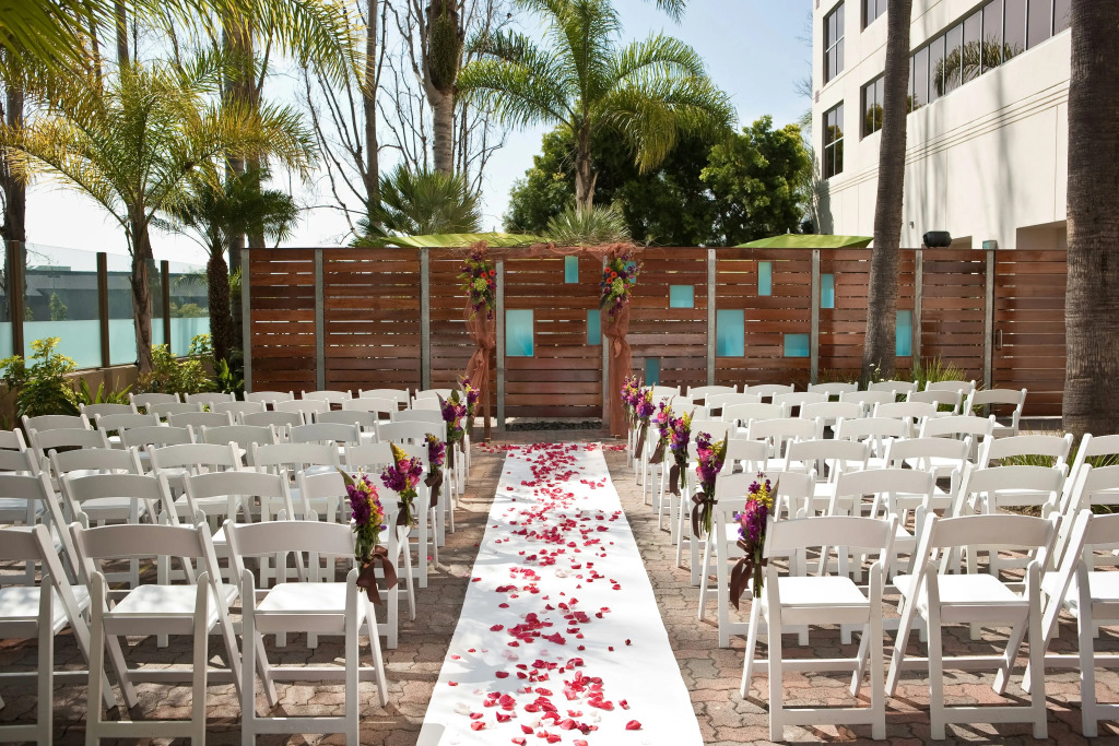 Embassy Suites by Hilton San Diego La Jolla