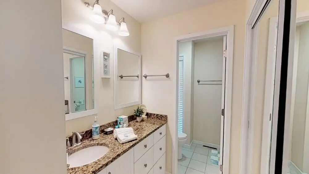 7813 Centre Court 2 Bedroom Villa
