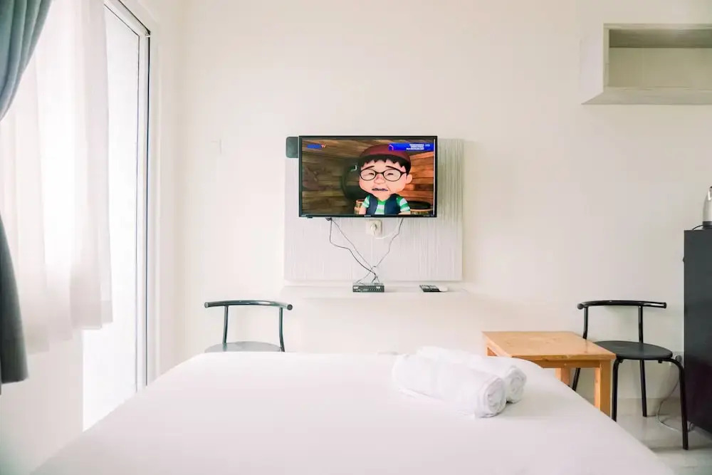 Best Deal And Enjoy Living Studio Green Pramuka City Apartment