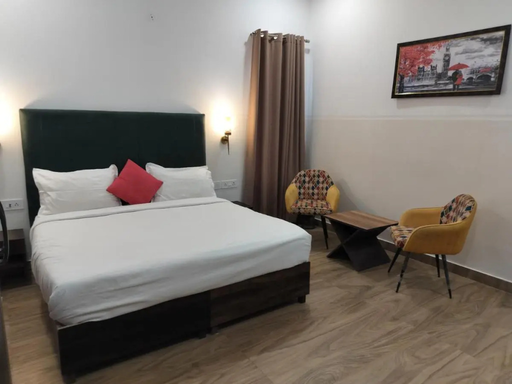Saffron Inn