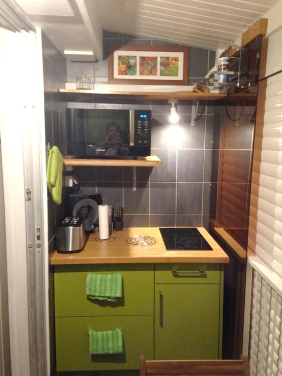 Studio in Le Moule, With Enclosed Garden and Wifi - 30 m From the Beac