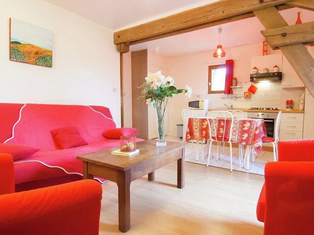 Cottage in Bourgnac with Whirlpool
