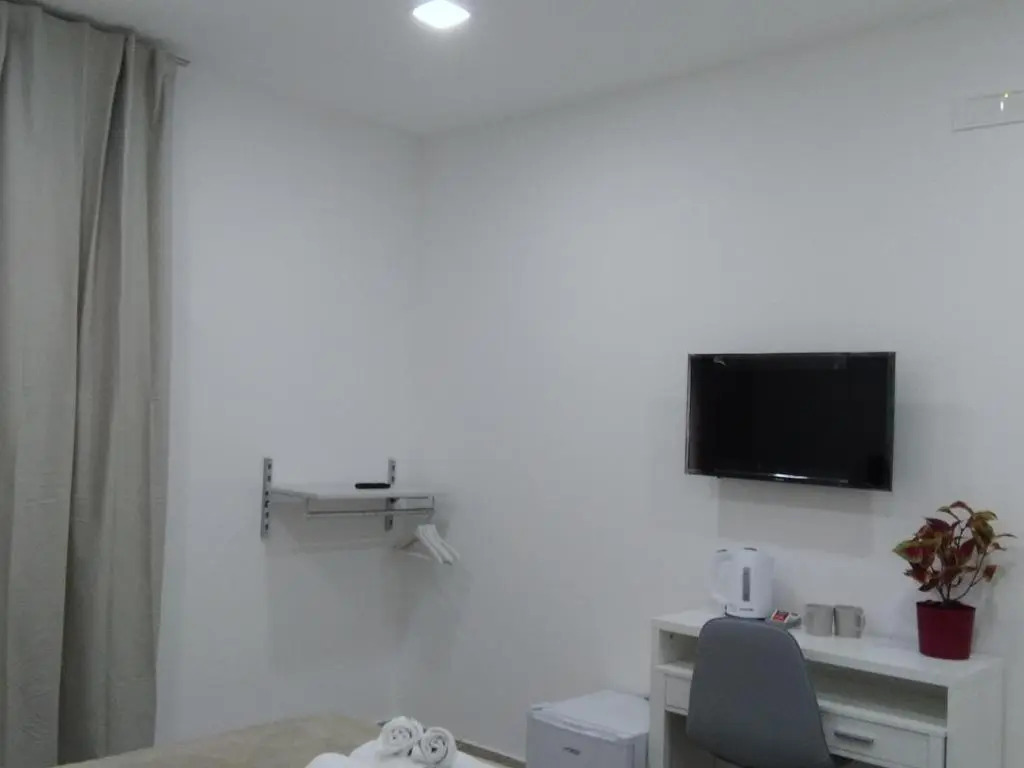 New Era Rooms
