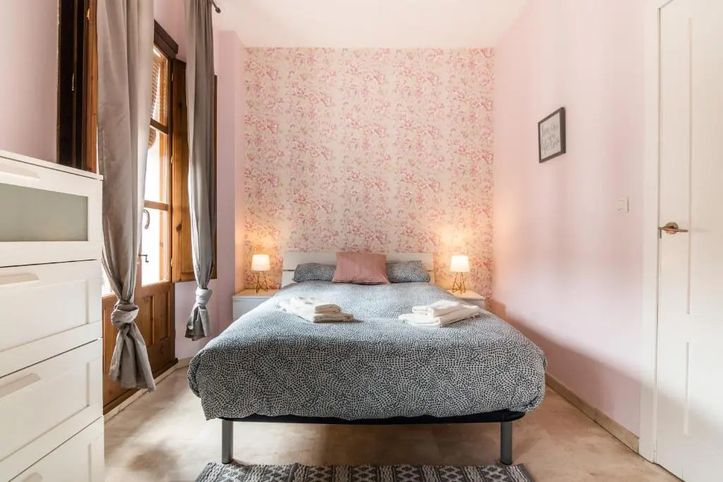 tuGuest Isabel la Catolica II Apartment