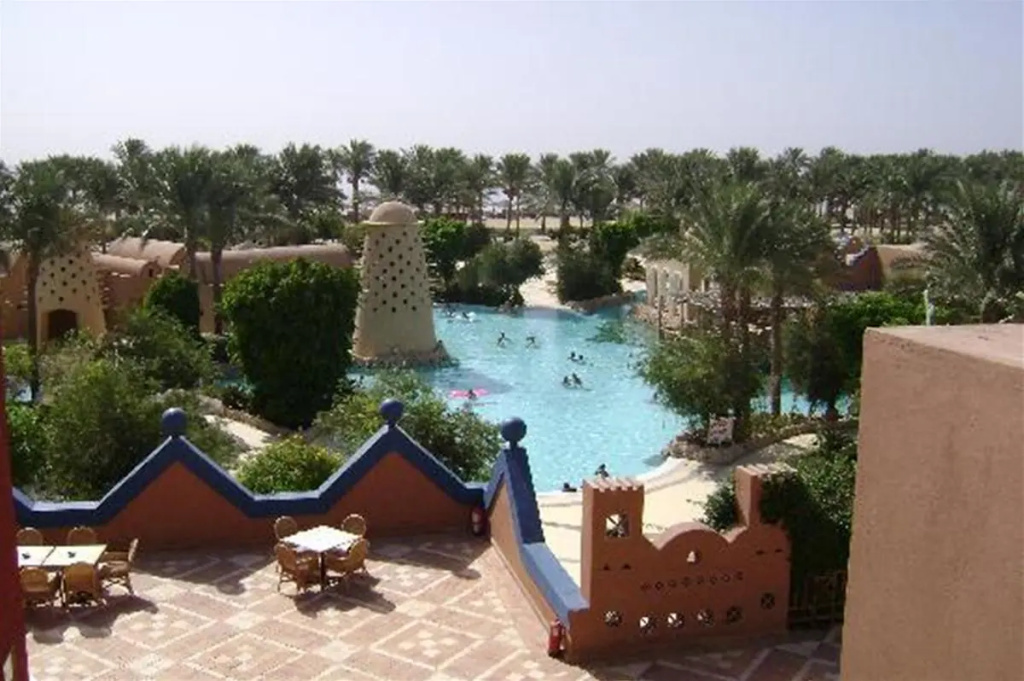 Grand Makadi Couples and Families Only