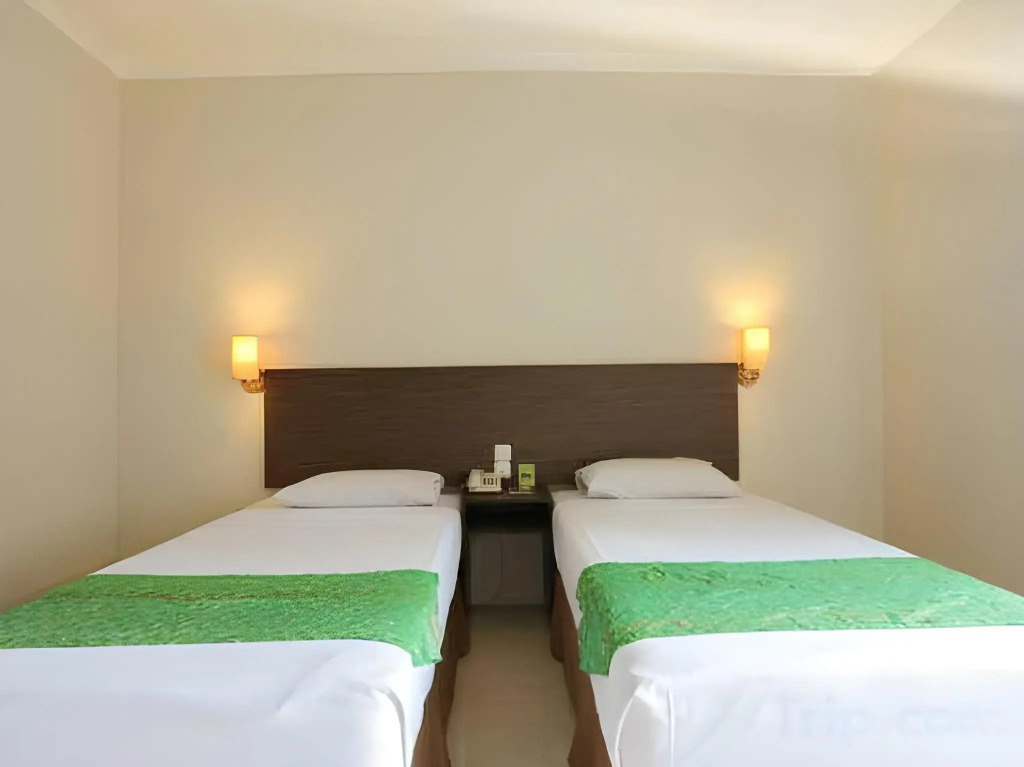 Tiatira Kencana Hotel
