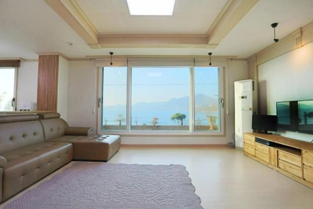 Yeosu Baekya Sea Pension