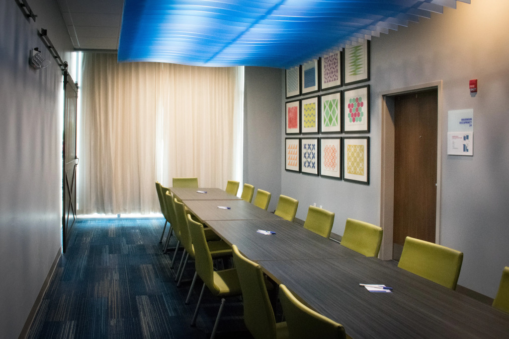 Holiday Inn Express & Suites West Memphis by IHG
