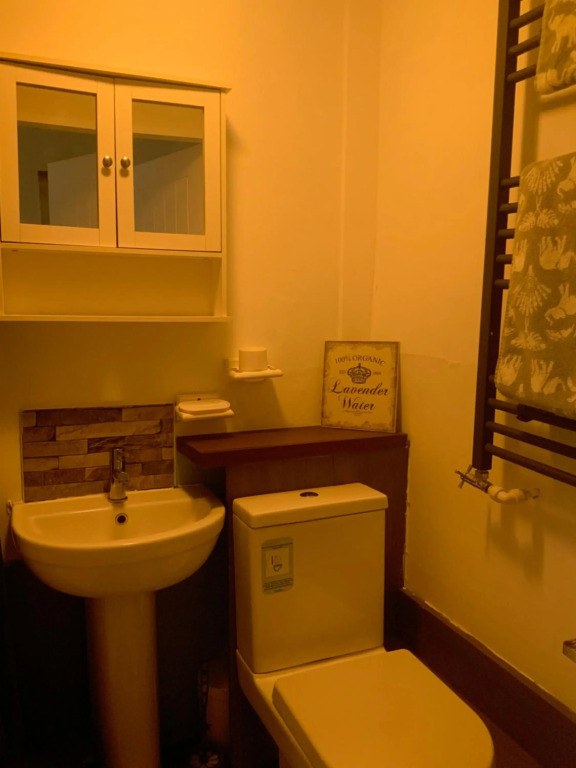 Self Contained Rooms in Central Torquay