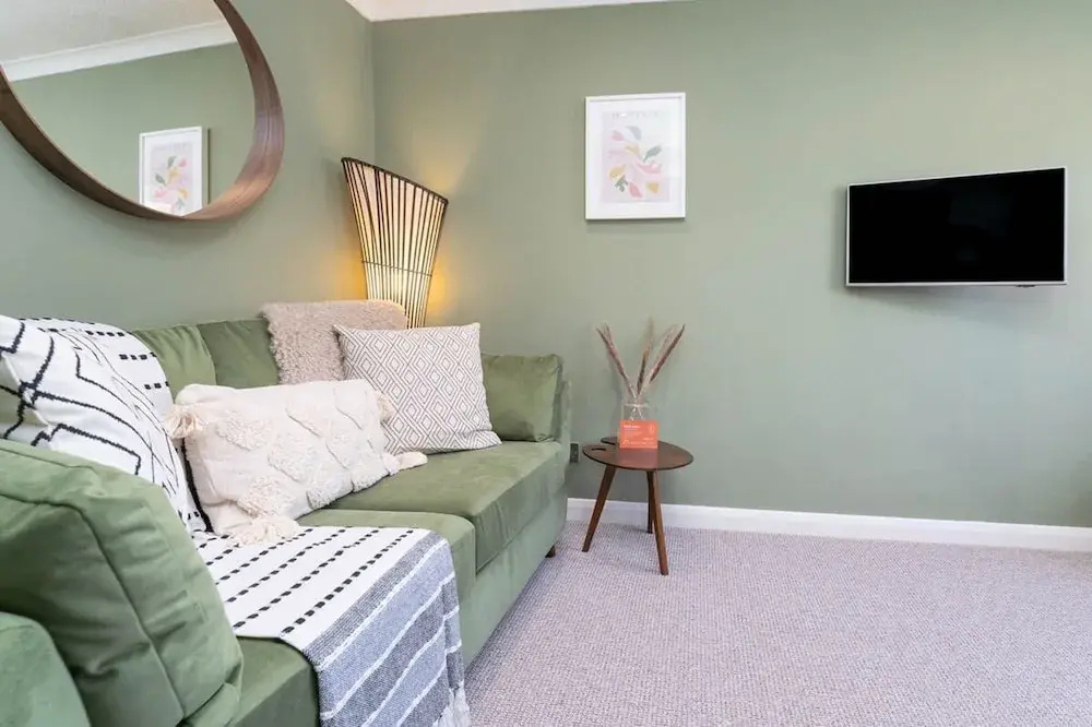 Host Stay Round Hill Apartment