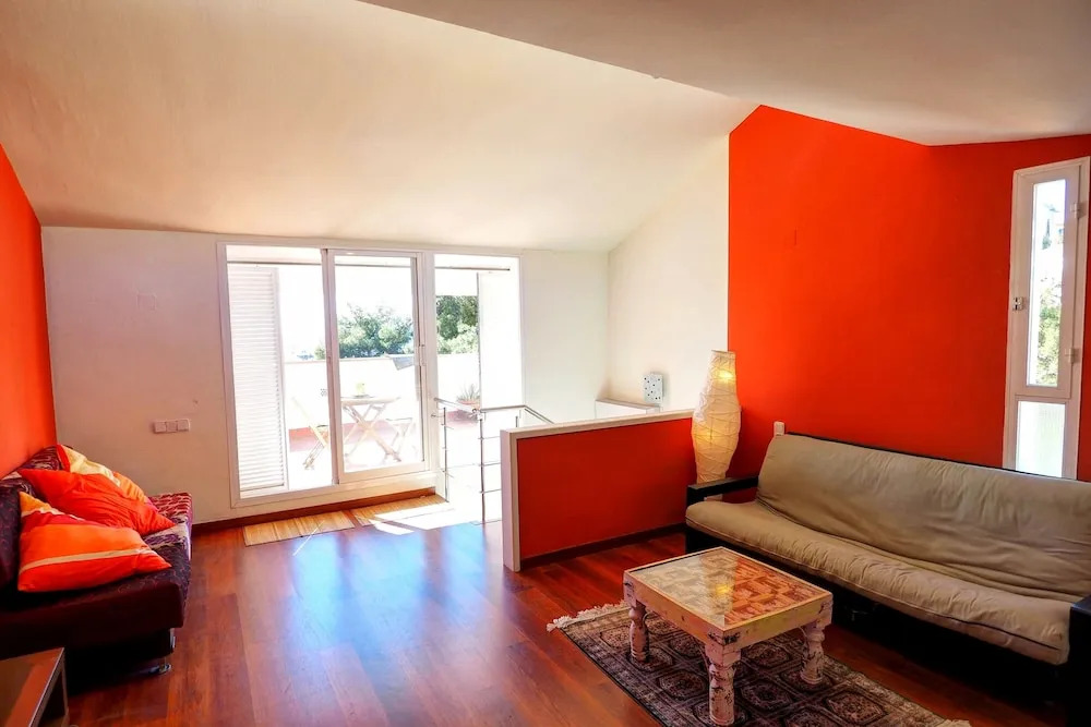 Sunny Triplex