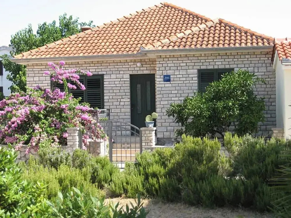 Three Bedroom House With Terrace