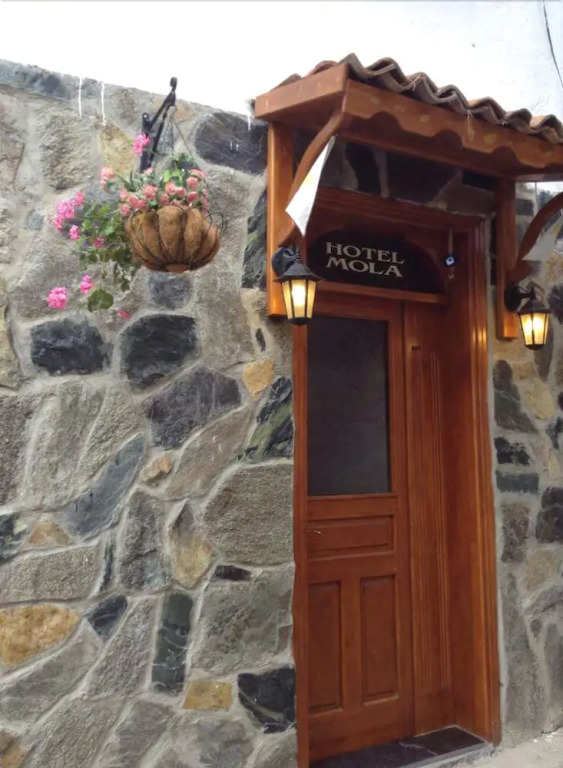 Hotel Mola