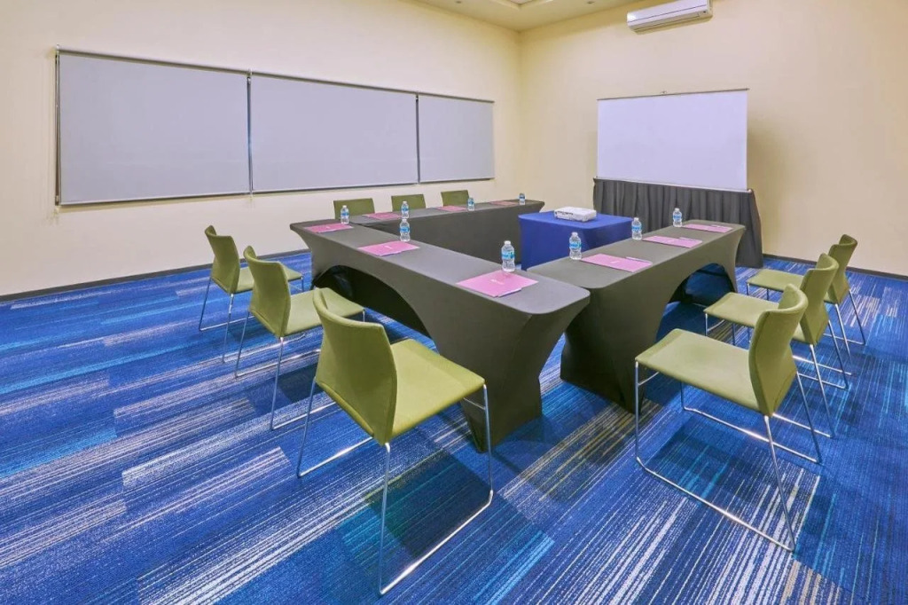 Holiday Inn Guadalajara Patria-Universidad by IHG