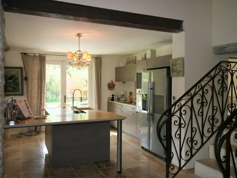 Mas in Eygalières with Heated Pool